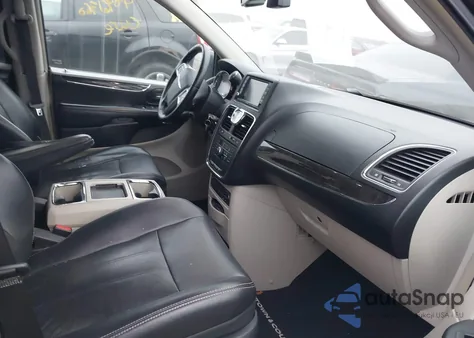 2011 Chrysler Town & Country Touring-L from USA, damaged, VIN 2A4RR8DG9BR733962